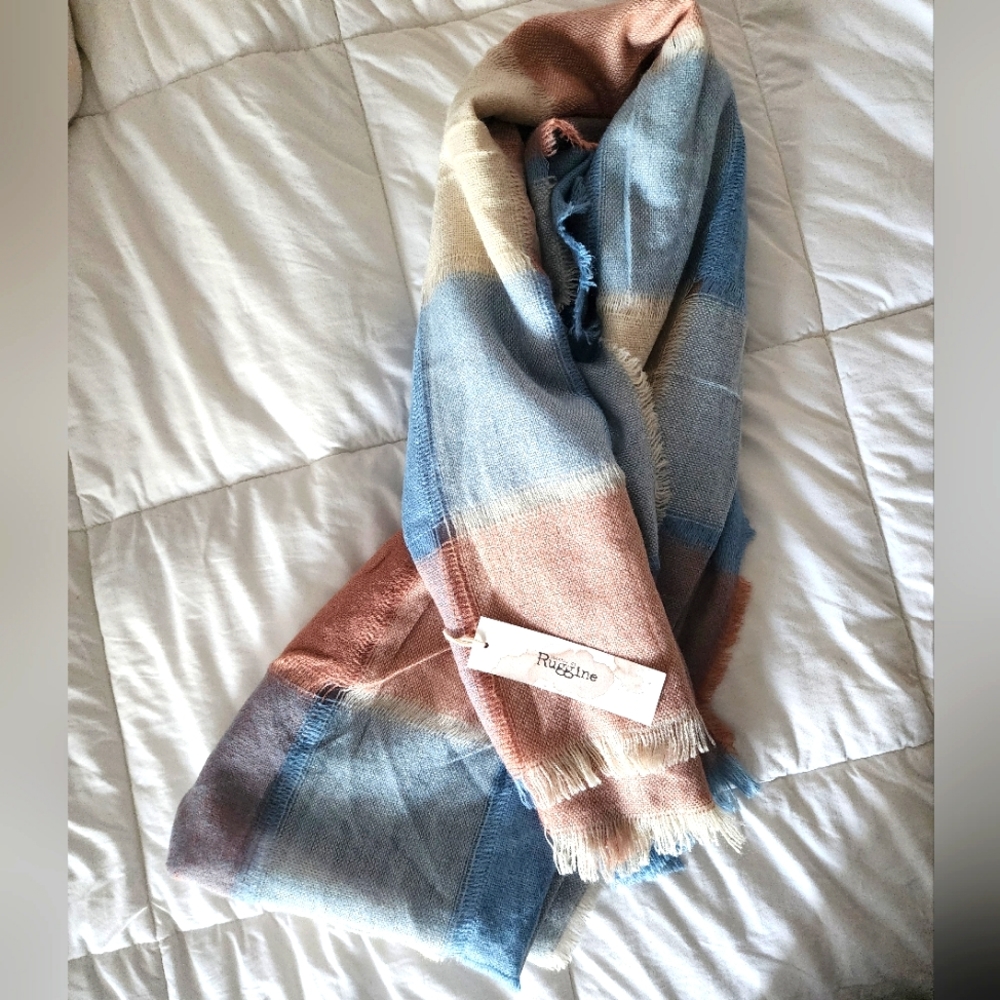 Scarf/wrap Blush, Blue and Cream. 100% acrylic
